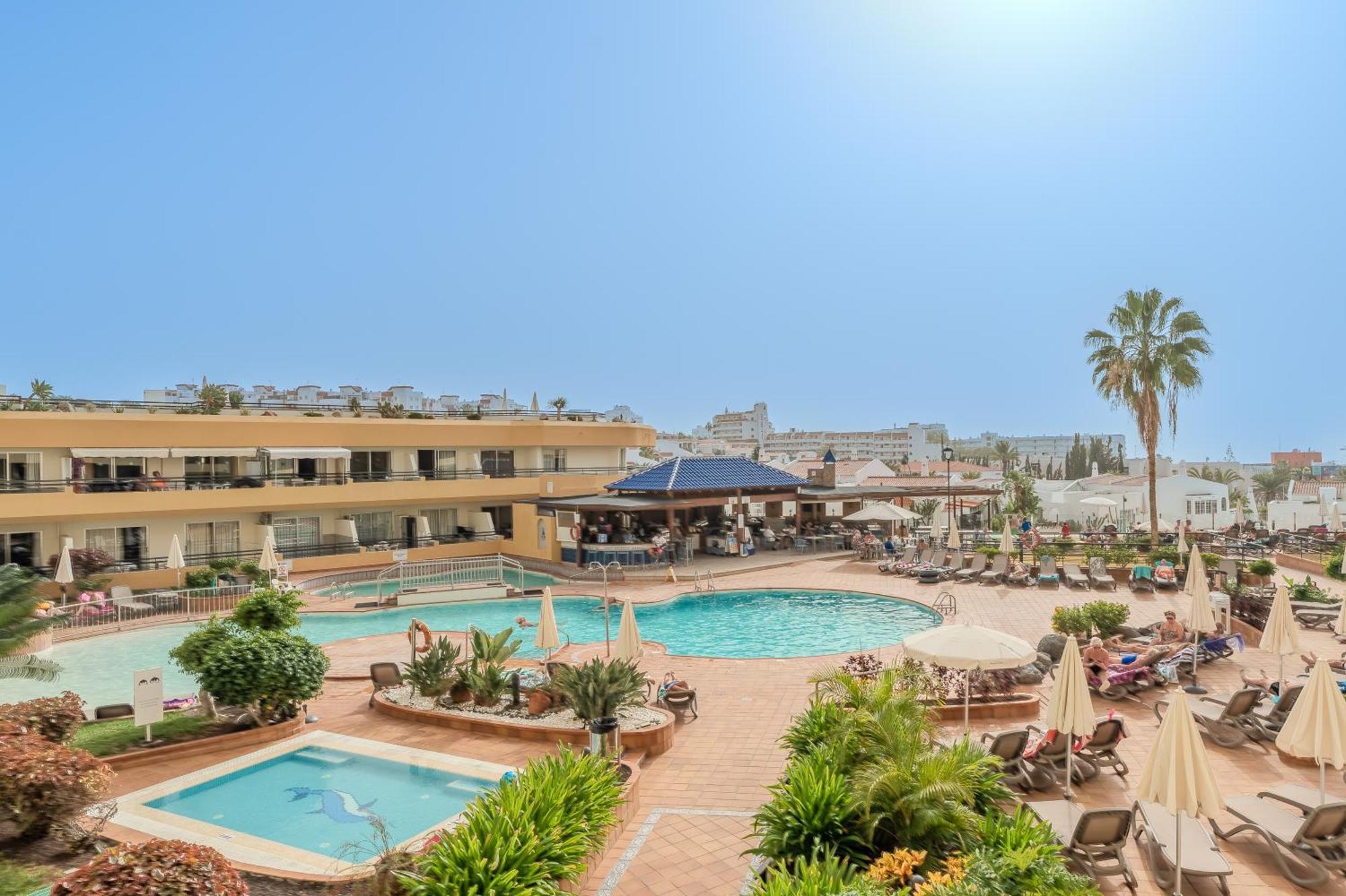 Obsidian Santa Maria Apartment